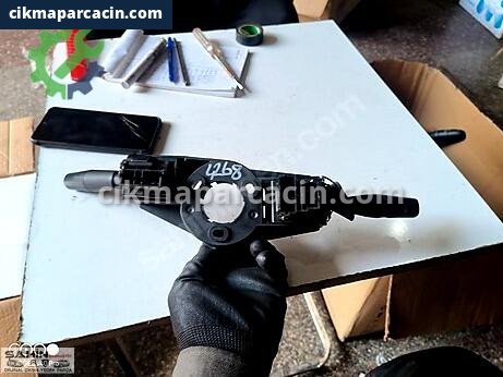 Peugeot 306 Sinyal Kolu çıkma parça