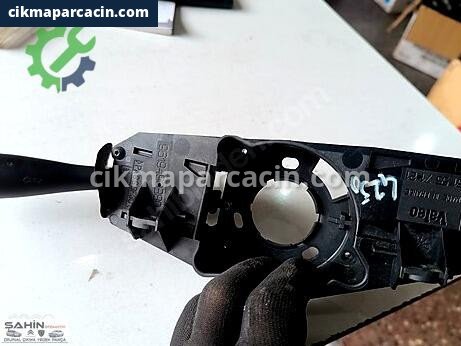 Citroen Saxo Sinyal Kolu çıkma parça