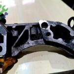 Peugeot 206 Motor Bağlantı Braketi Çıkma Parça Gaziantep
