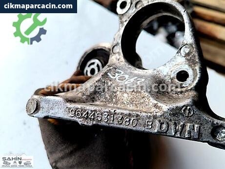 Peugeot Partner Bağlantı Braketi çıkma parça