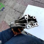 PEUGEOT PARTNER XSARA PİCASSO AKİS BAĞLANTI BRAKETİ 9644772380