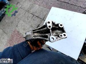 PEUGEOT PARTNER XSARA PİCASSO AKİS BAĞLANTI BRAKETİ 9644772380