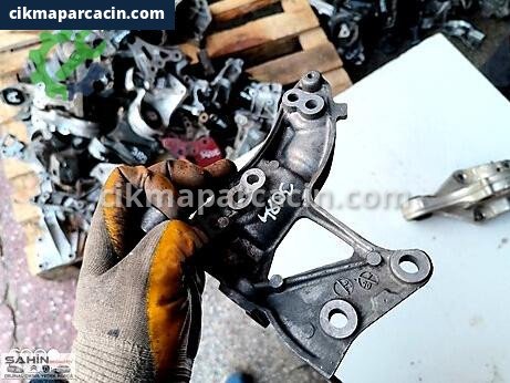 Ford Focus Bağlantı Braketi çıkma parça