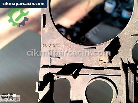 Peugeot Partner Bakalit çıkma parça