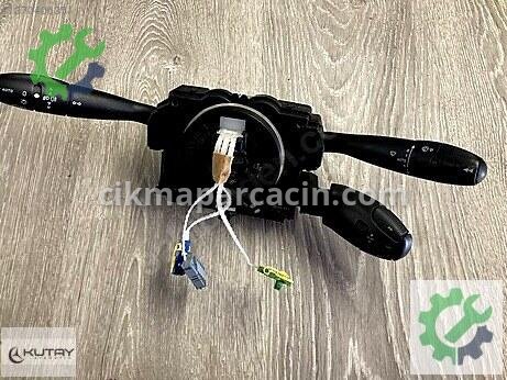 Peugeot 307 Sinyal Kolu çıkma parça