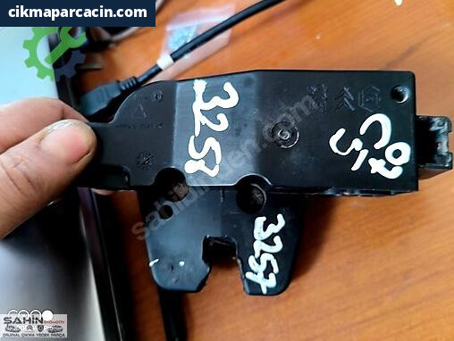 Citroen C5 Bagaj 9657614780 çıkma parça