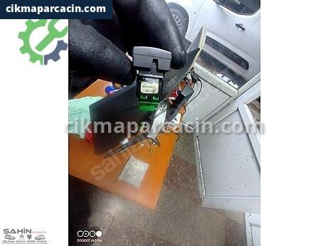 Peugeot Partner Kontrol Düğmeleri çıkma parça