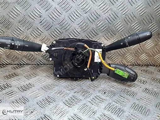 Peugeot 207 Sinyal Kolu 96630719XT çıkma parça