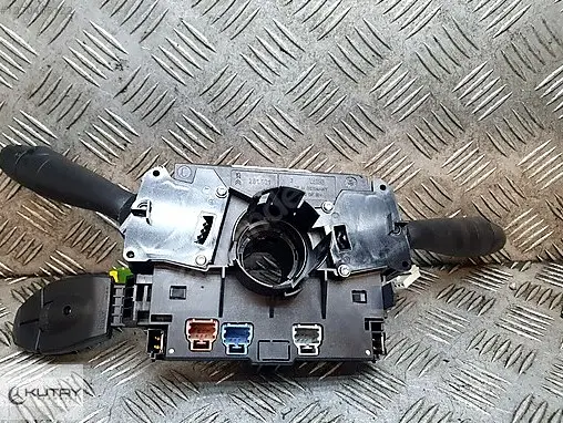Peugeot 207 Sinyal Kolu 96630719XT çıkma parça