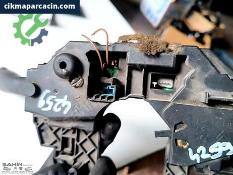 Citroen C5 Sinyal Kolu çıkma parça