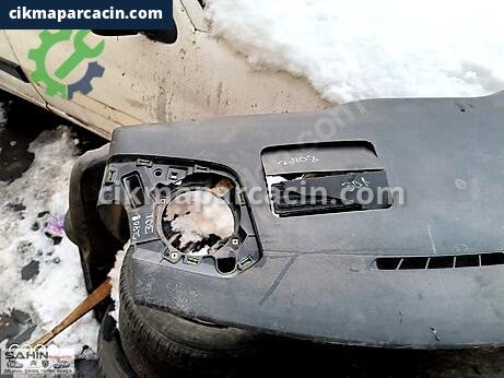 Peugeot 301 Torpido çıkma parça