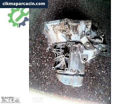 Peugeot 301 Şanzıman Komple çıkma parça