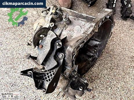 Peugeot Partner Şanzıman Komple çıkma parça