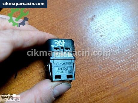 Peugeot 301 Airbag Sargısı çıkma parça