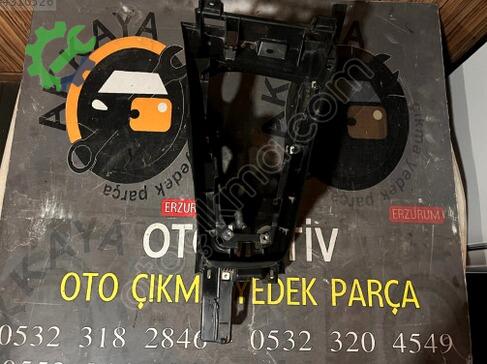 Renault Clio Orta Konsol çıkma parça