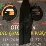 969132015R Clio 5 Orta Konsol Sağ Yan Kaplaması Orjinal Çıkma