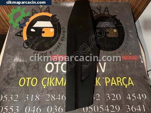 Renault Clio Orta Konsol çıkma parça