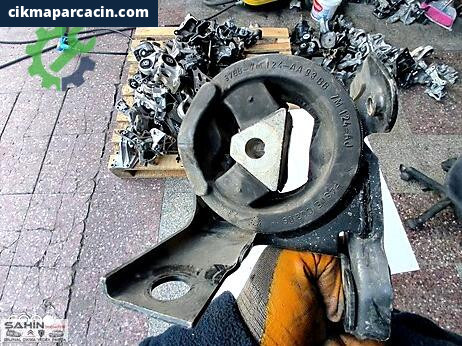 Ford Mondeo Motor Takozu çıkma parça