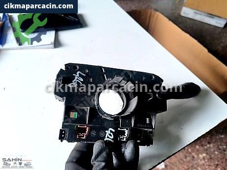 Peugeot 301 Sinyal Kolu çıkma parça