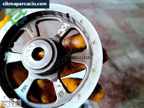 Peugeot 301 Eksantrik 9806642080 çıkma parça