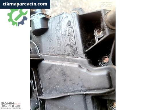 Peugeot 301 Silindir Kapak 9806820880 çıkma parça