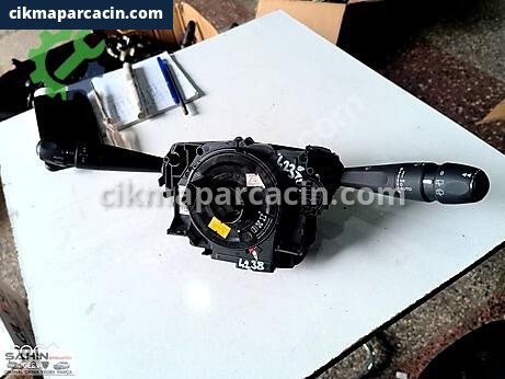 Peugeot 5008 Sinyal Kolu çıkma parça