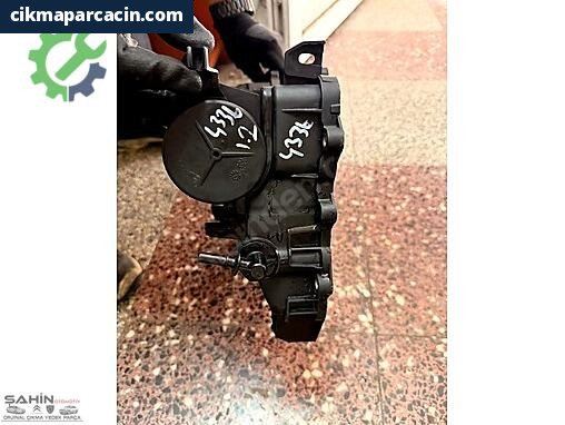 Peugeot 301 Külbütör Kapağı 9811067580R çıkma parça