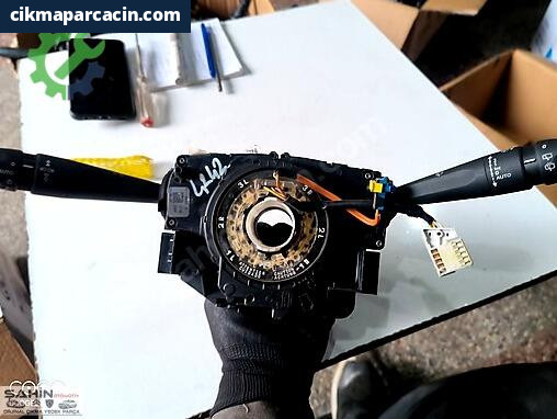 Peugeot 2008 Sinyal Kolu 98237120ZD çıkma parça