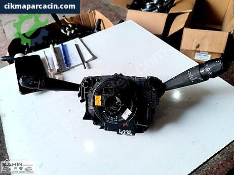 Peugeot 3008 Sinyal Kolu çıkma parça
