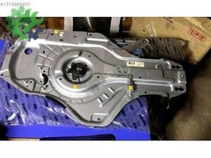 Hyundaı Elantra ORJİNAL SAĞ ÖN CAM KRİKOSU 82402-2D010