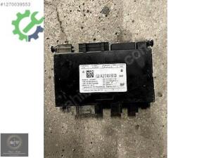 A212 900 5300 W212 SOL ÖN KOLTUK BEYNİ