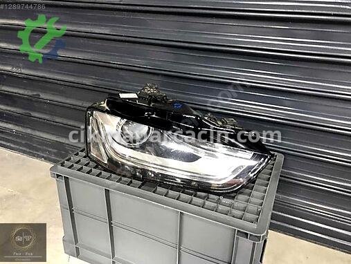 Audi A4 Sağ Ön Far 8K0941044C çıkma parça