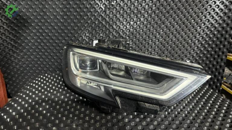 Audi A3 Far çıkma parça