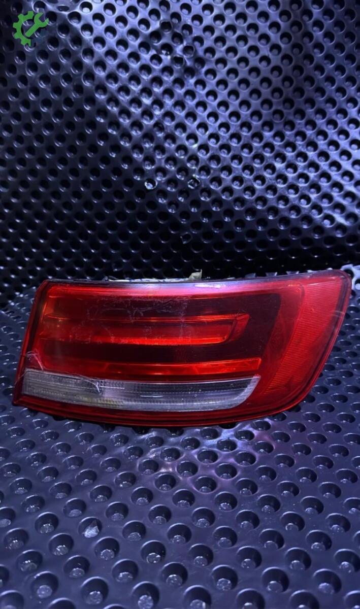 Audi A4 Sağ Dış Stop çıkma parça