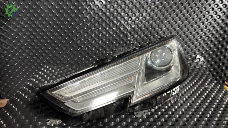 Audi A4 Far çıkma parça