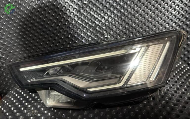 Audi A6 Far çıkma parça