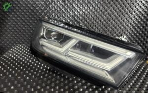 AUDİ Q5 SAĞ FAR