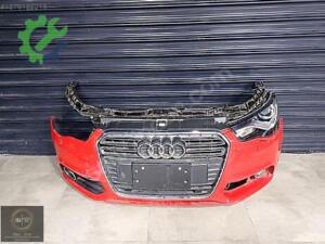 AUDİ A1 ÖN PANEL SETİ KOMPLE DOLU KIRMIZI