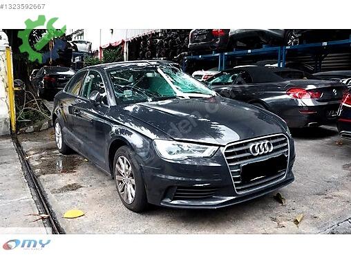 Audi A3 Sağ Çamurluk çıkma parça