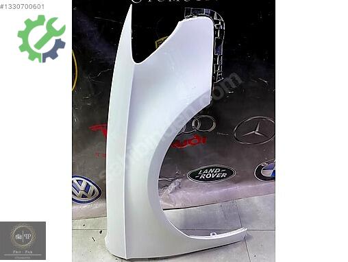 Audi A3 Sağ Çamurluk 8V0821106G çıkma parça