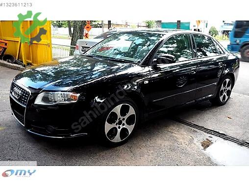 Audi A4 Sağ Çamurluk çıkma parça