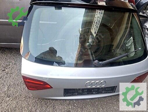 Audi A4 Bagaj Kapağı çıkma parça