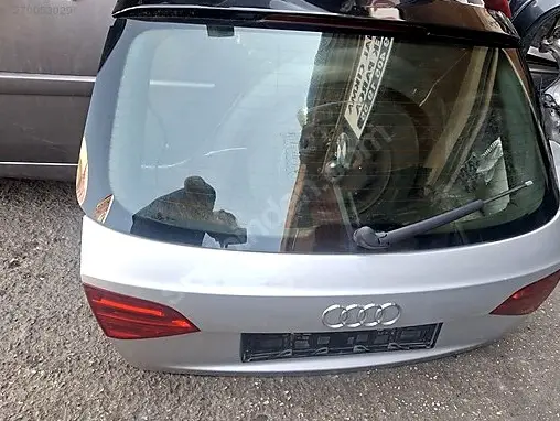 Audi A4 Bagaj Kapağı çıkma parça