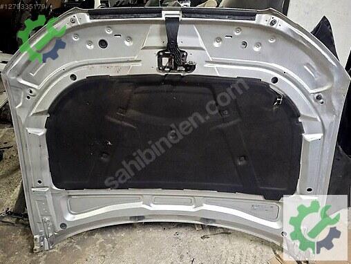 Audi A4 Kaput çıkma parça