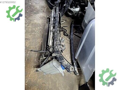 Audi A4 Komple Ön çıkma parça
