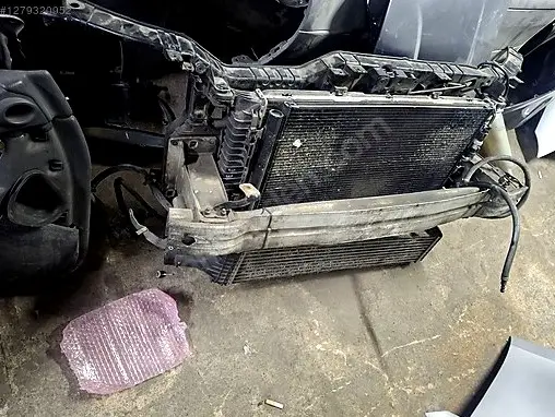 Audi A4 Komple Ön çıkma parça