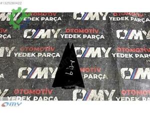 AUDİ A4 B8 SAĞ ARKA KAPI ÜÇGENİ