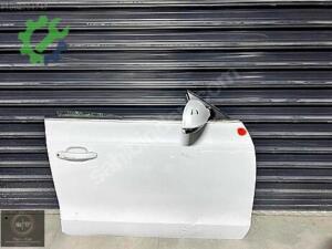 AUDİ A5 SAĞ ÖN KAPI BEYAZ 8T8831052