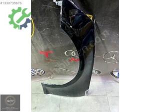 AUDİ A5 SOL ÇAMURLUK SİYAH 8W6821105