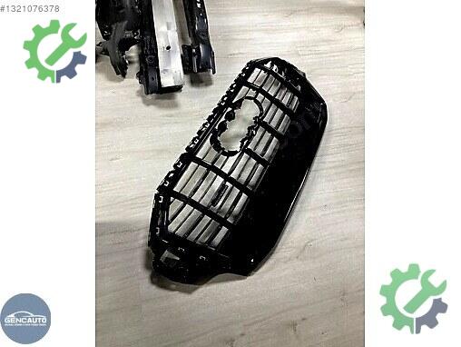 Audi Q7 Ön Panjur 4M0853651 çıkma parça